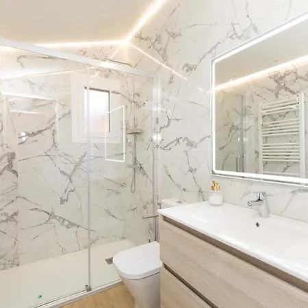 Atico Del Prado By Bevalle Apartment *